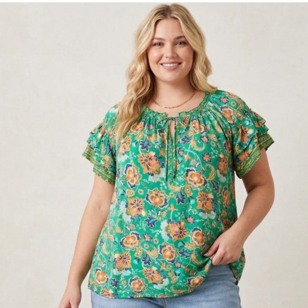 Rose & Olive Peasant Top Womens Size 1X Green Floral Ruffled Flutter Sleeve